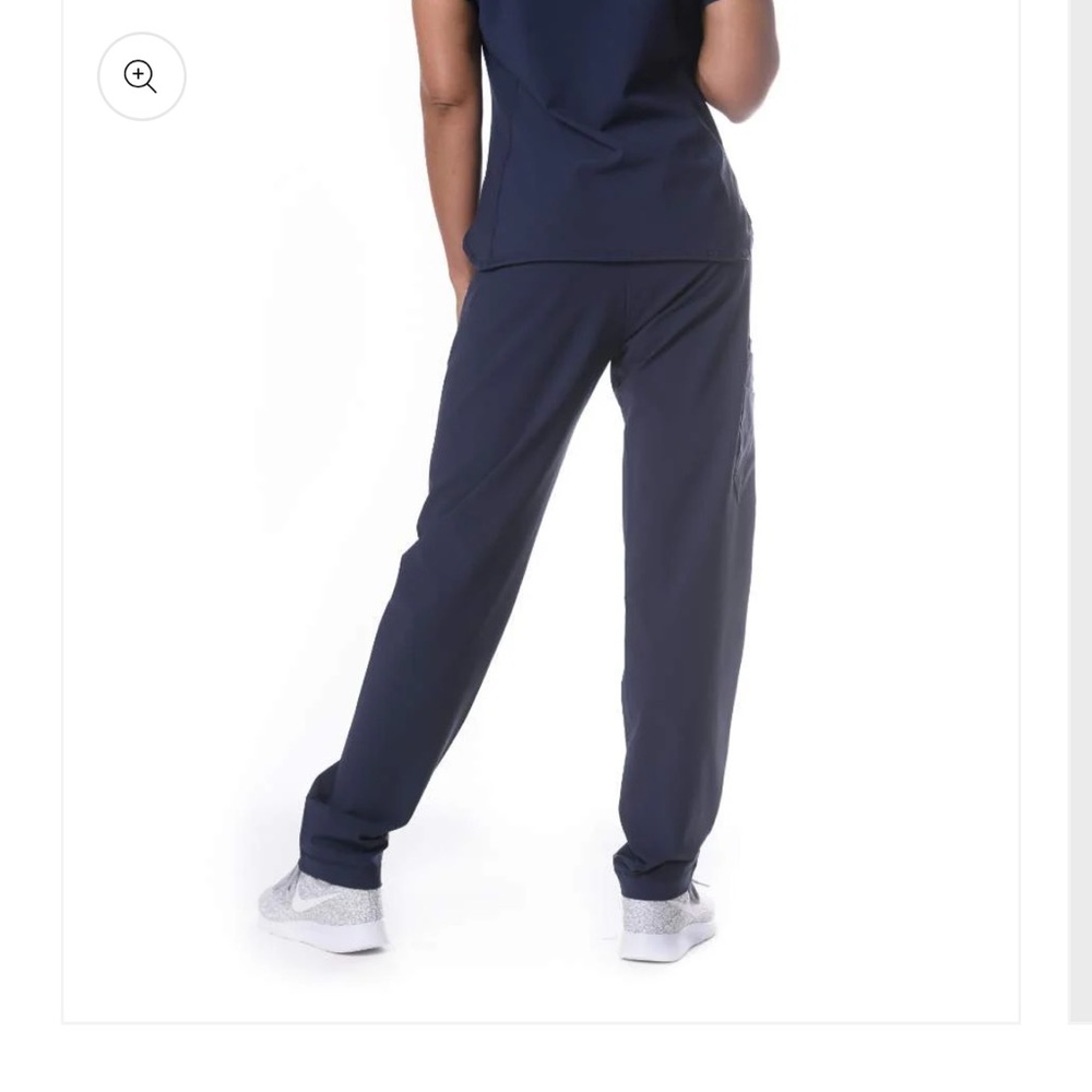 WOMEN’S SCRUB PANTS ESSENTIAL THREADS HATHAWAY SCRUB PANT NAVY NWT